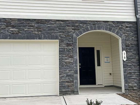 4th image of 16 Amaryllis Ln