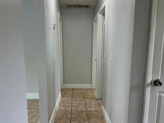 5th image of 706 Bryon Ct #708