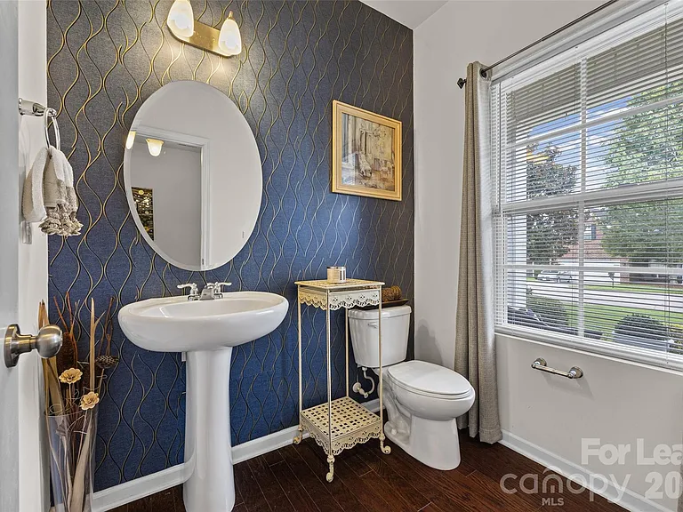 409 Elizabeth Valley Ln — Photo 11
