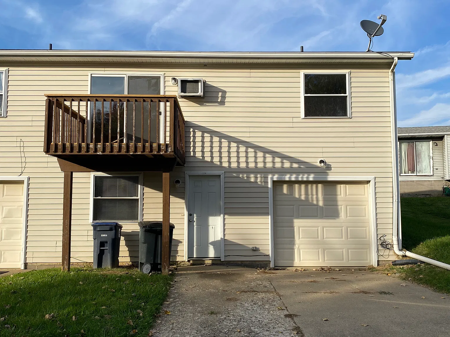 3 bed, 1440 sqft, $1,295 — Photo 1