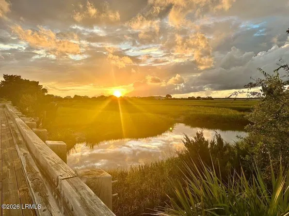 1 Cedar Reef F204 St, Saint Helena Island, SC 29920