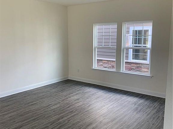 4th image of 106 Getty Rd