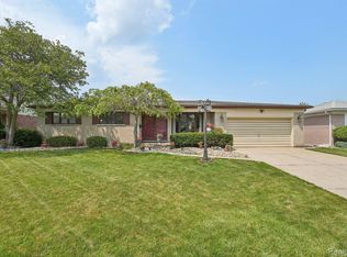22431 La Von St, Saint Clair Shores, MI