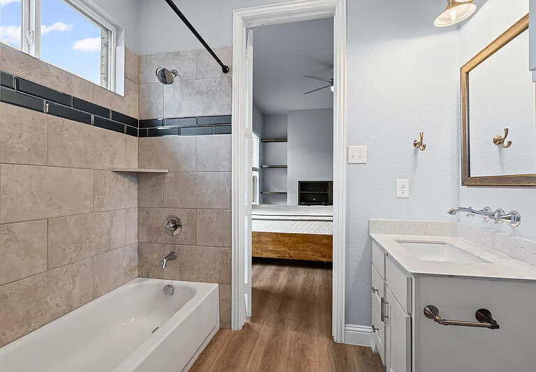 3322 S University Dr — Photo 16
