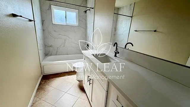 2714 W 9th St — Photo 23