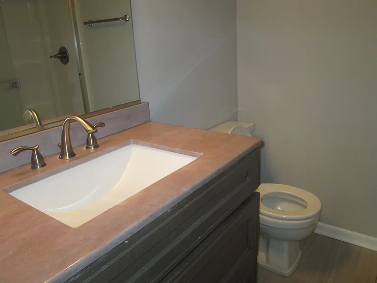 800 Brook Dr #6 — Photo 10