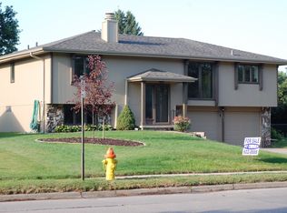 14811 Eldorado Dr, Omaha, NE 68154