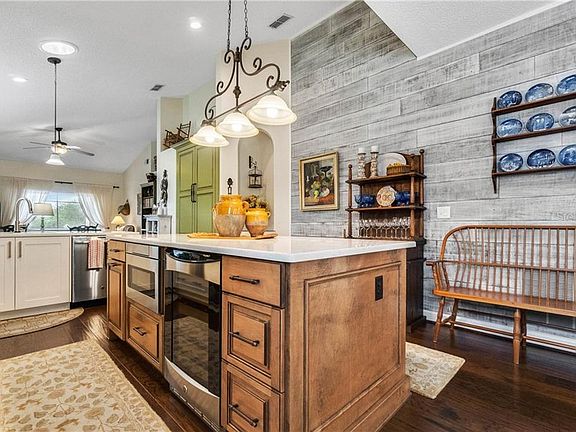 5th image of 2556 Oakington St
