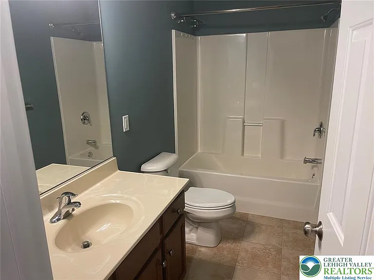 1621 Finches Garden Rd — Photo 18
