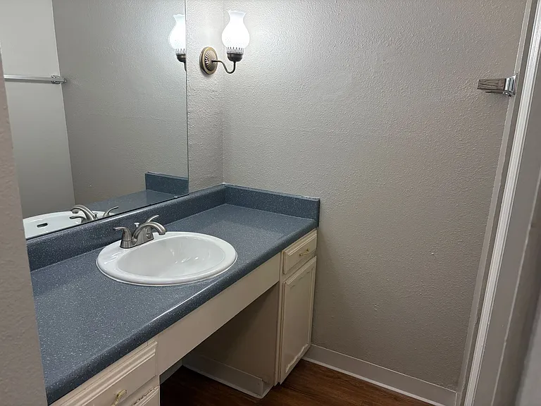 Allied Apartments — Photo 18