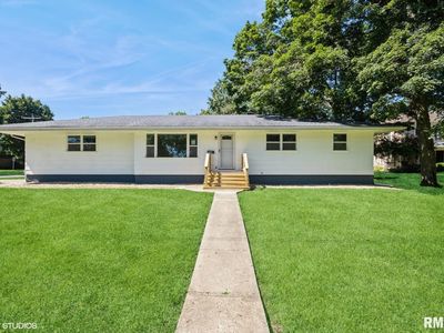 452 E Illini St, Virginia, IL, 62691