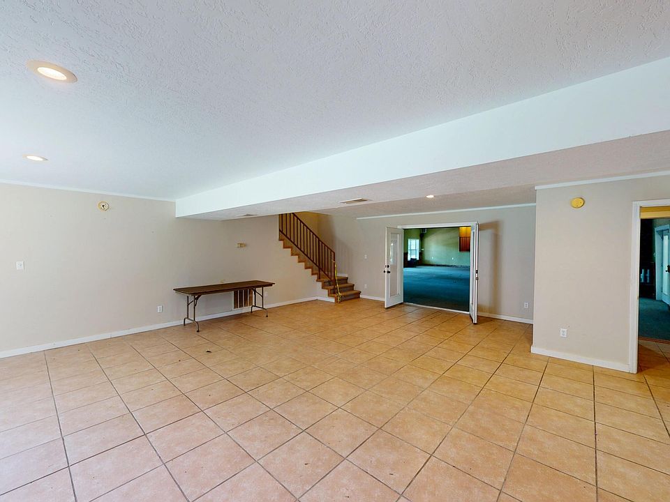 16th image of 1532 Jackson Hill Rd