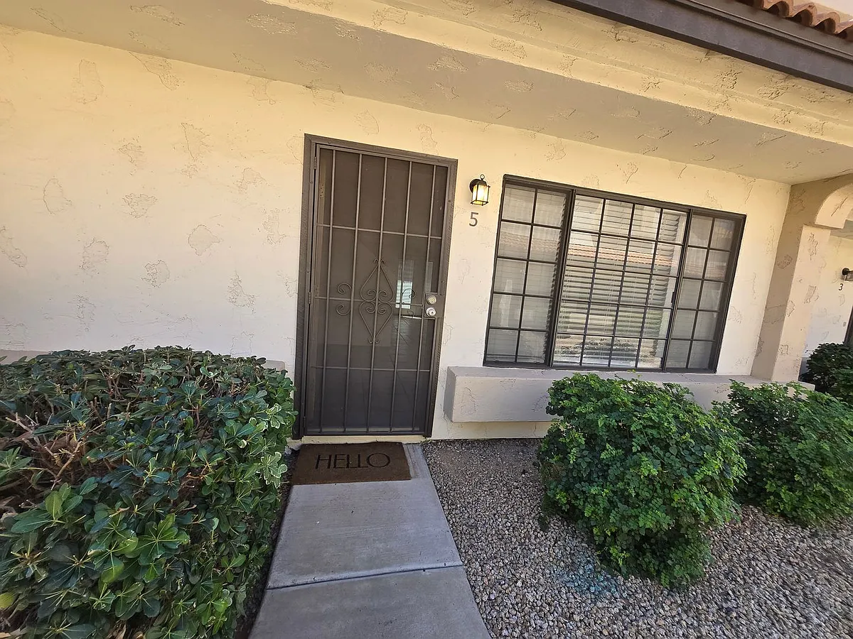 Building Photo - 2955 N Oregon St #5