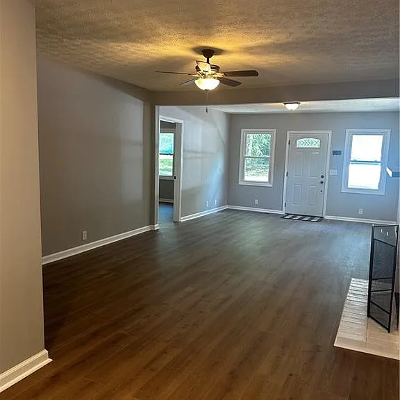 10790 Waters Rd — Photo 26