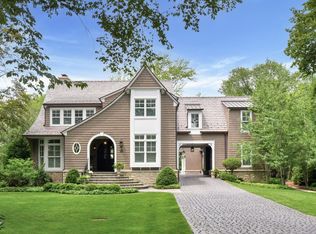 824 Boal Pkwy, Winnetka, IL 60093