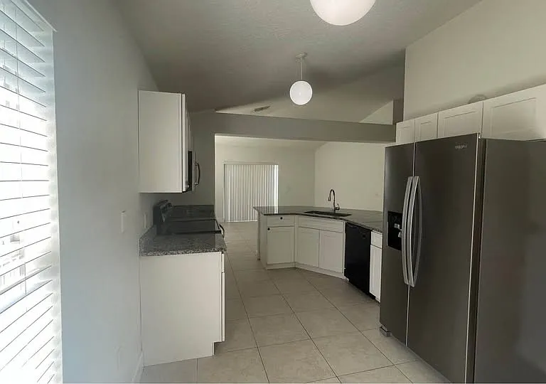 2749 Woodland Creek Loop — Photo 4