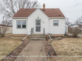 129 W Cecil St, Neenah, WI 54956