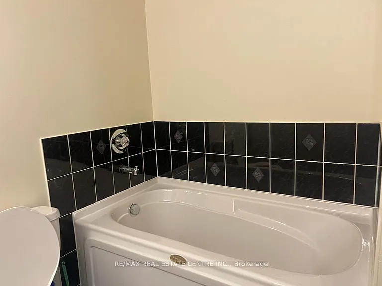 117 Omni Dr #20 — Photo 31