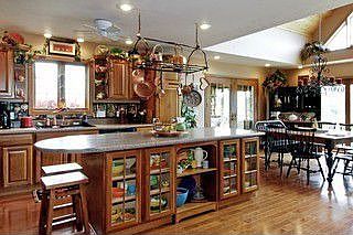 Kitchen / Breakfast Room