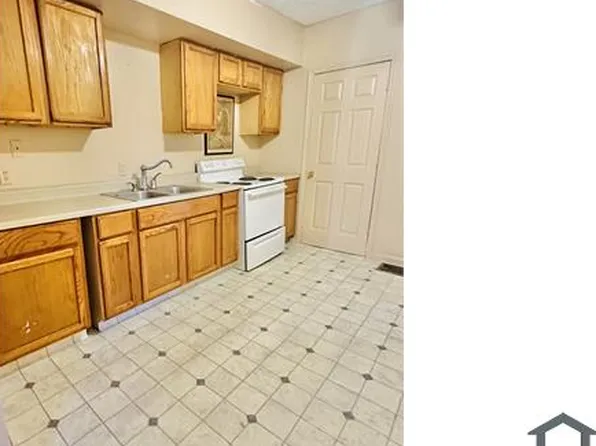 1008 E Kirby Ave APT 2, Muncie, IN 47302