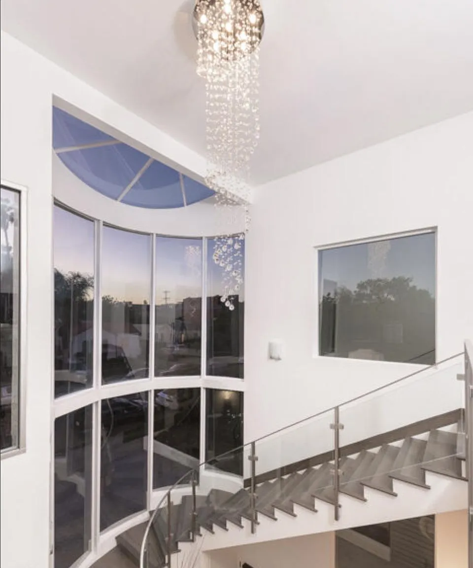 1522 1/2 S Crest Dr — Photo 2