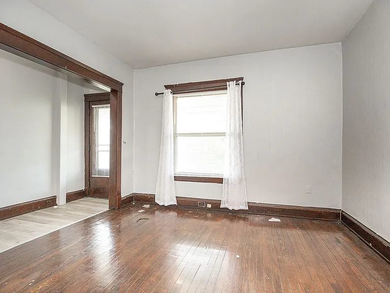 2801 Riverside Ave — Photo 1