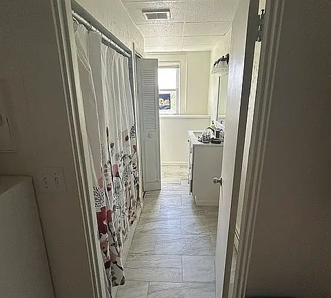 5th image of 305 S Aiken Ave APT 1