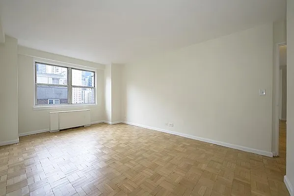 Rented by Buchbinder & Warren | media 3