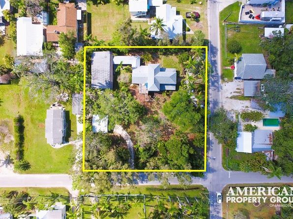 4507 123rd St W, Cortez, FL 34215