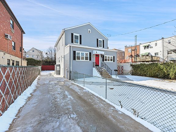 2nd image of 743 Hollywood Ave #1