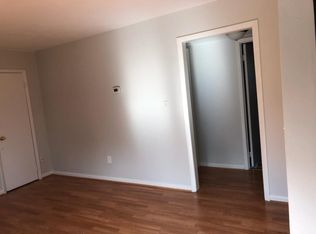 2009 McLain St #B, Chesapeake, VA 23324