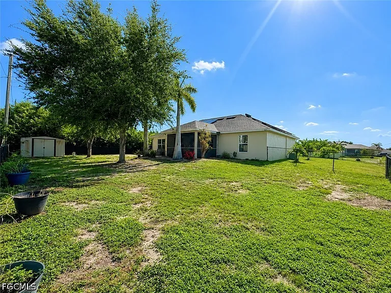 2600 NW 1st Pl — Photo 20