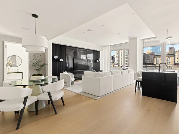 121 East 22nd Street image 1 of 22