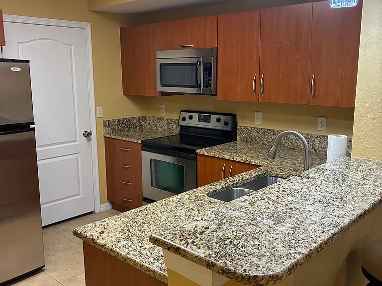 150 SW Peacock Blvd #104 — Photo 6