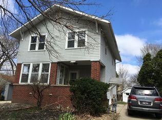 914 W Tremont St, Champaign, IL 61821