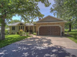 214 Lakeview Ln, Carl Junction, MO 64834