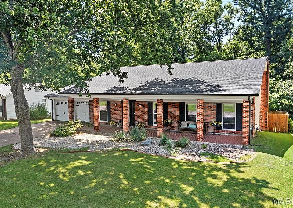 1st image of 2546 Baltusrol Dr