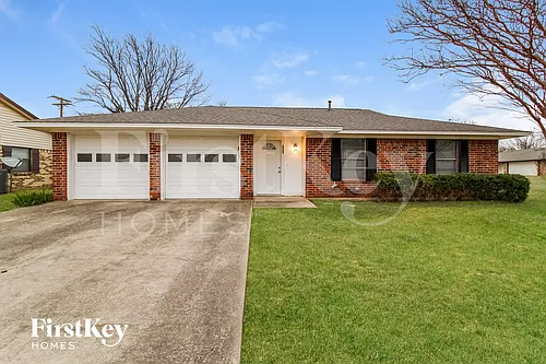 202 Carolyn Dr Photo 1