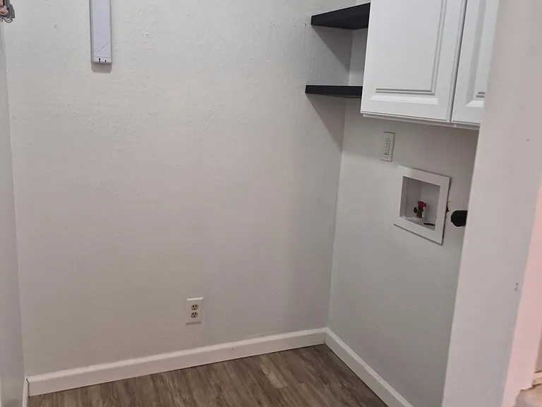 7495 Prairie Rd NE — Photo 10