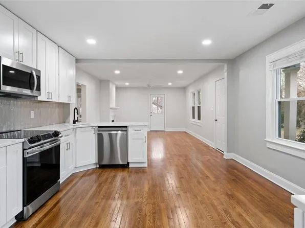207 Garrison Rd SE, Marietta, GA 30008
