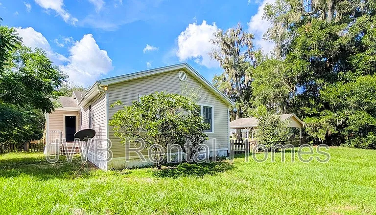 2245 Lake Shore Blvd — Photo 13