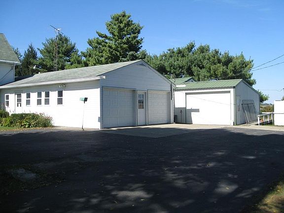 3rd image of 4910 E County Road 280 N