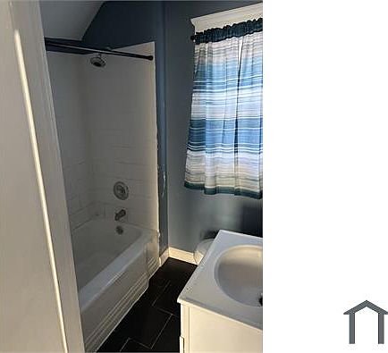 3rd image of 75 Taft St