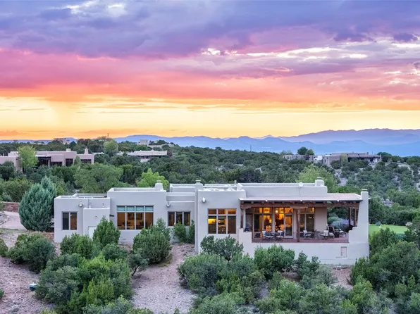 46 Polaris Rd, Santa Fe, NM 87506