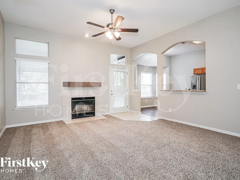 1814 Weston Cir — Photo 4
