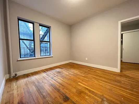 Rented by REAL New York | media 23