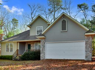 194 Little Walker Rd, Shohola, PA 18458