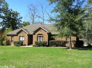 1131 Ridgewood Dr, Little Rock, AR 72206