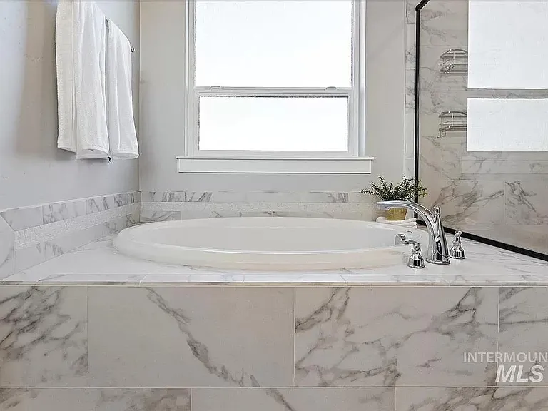 2517 E Ashlar Dr — Photo 12