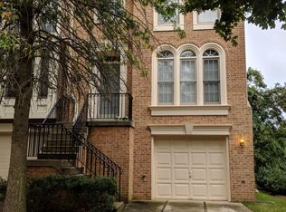 11774 Valley Ridge Cir, Fairfax, VA 22033